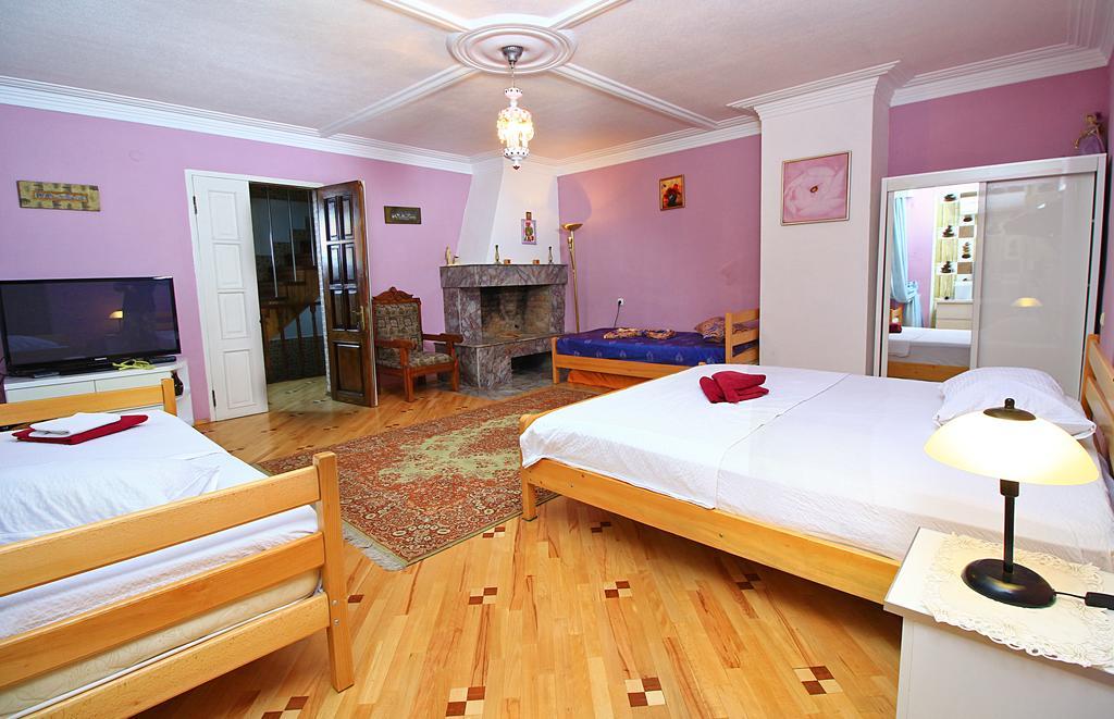 Babilina Hotel Tbilisi Esterno foto