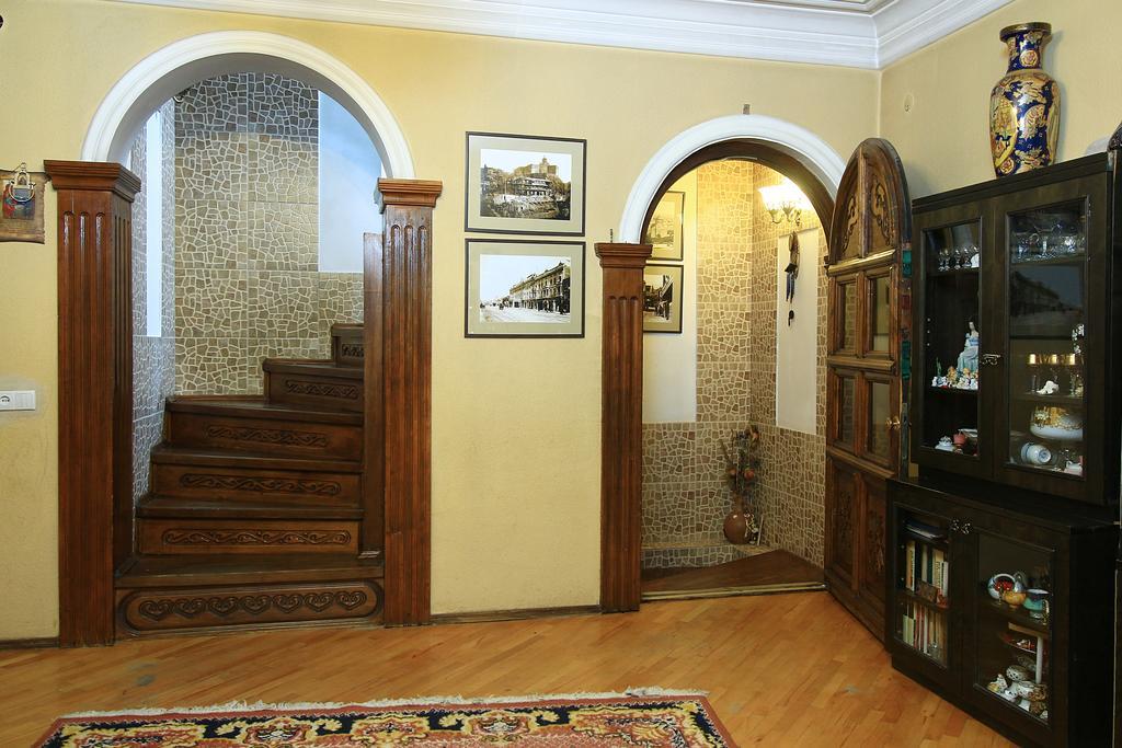 Babilina Hotel Tbilisi Esterno foto