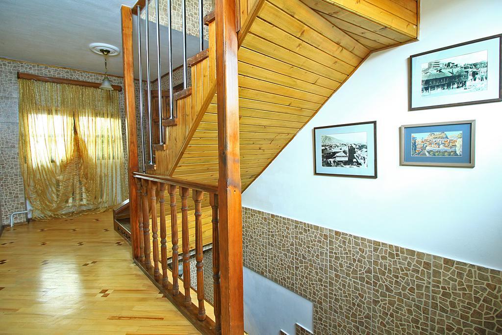 Babilina Hotel Tbilisi Esterno foto
