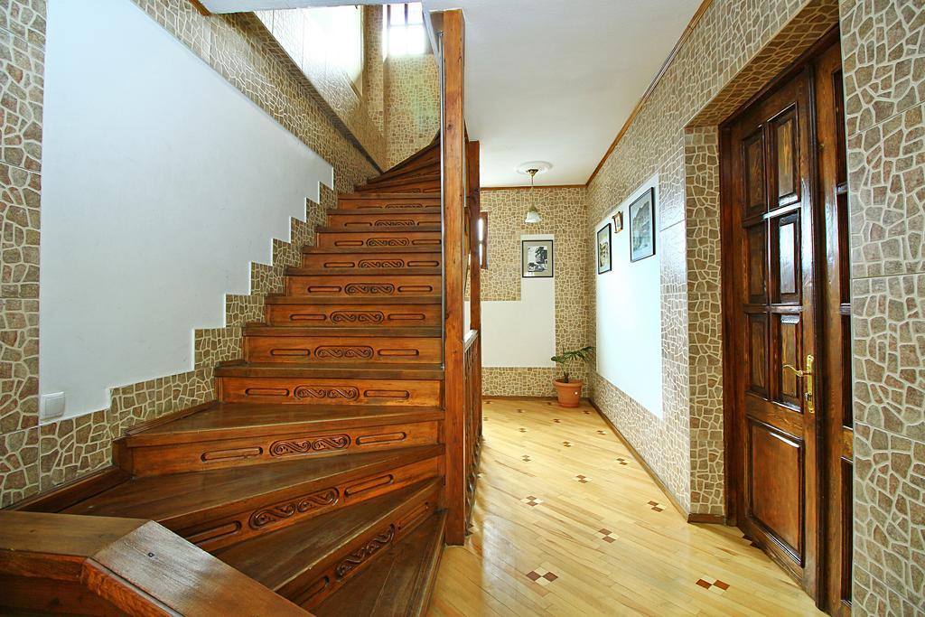 Babilina Hotel Tbilisi Esterno foto